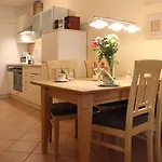 Appartmenthaus Duenenschloss Apartment *