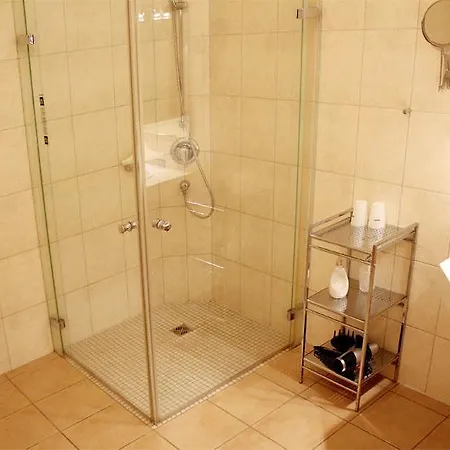 Апартаменты Appartmenthaus Duenenschloss Кюлунгсборн